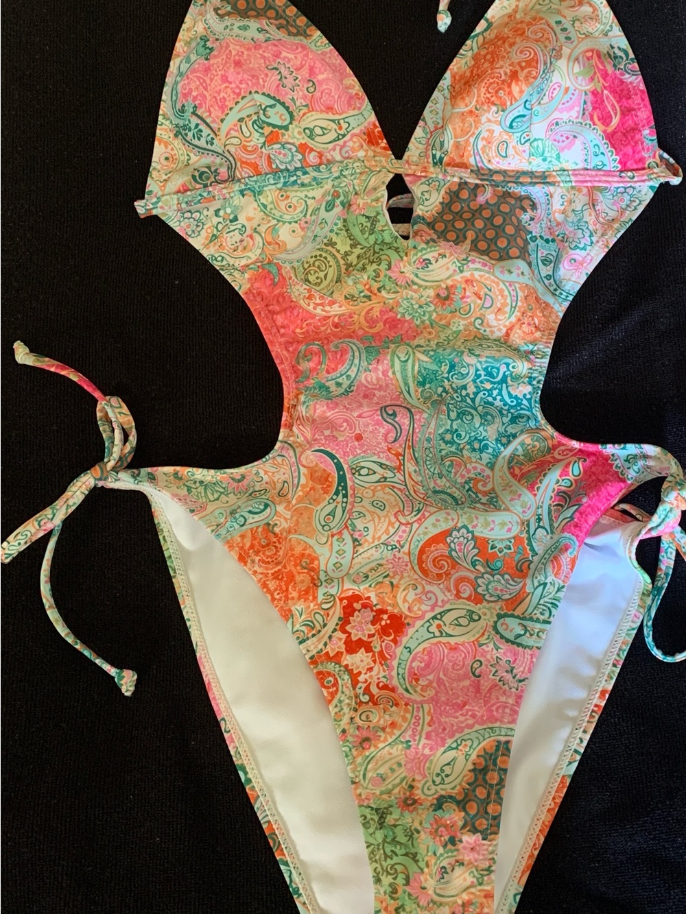 Women’s Paisley Cutout One-Piece Swimsuit - Multicolor